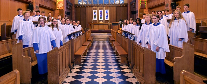 Welche britischen Internate eignen sich am besten für das Singen im Chor? | Dickinson Britische Schulberatung