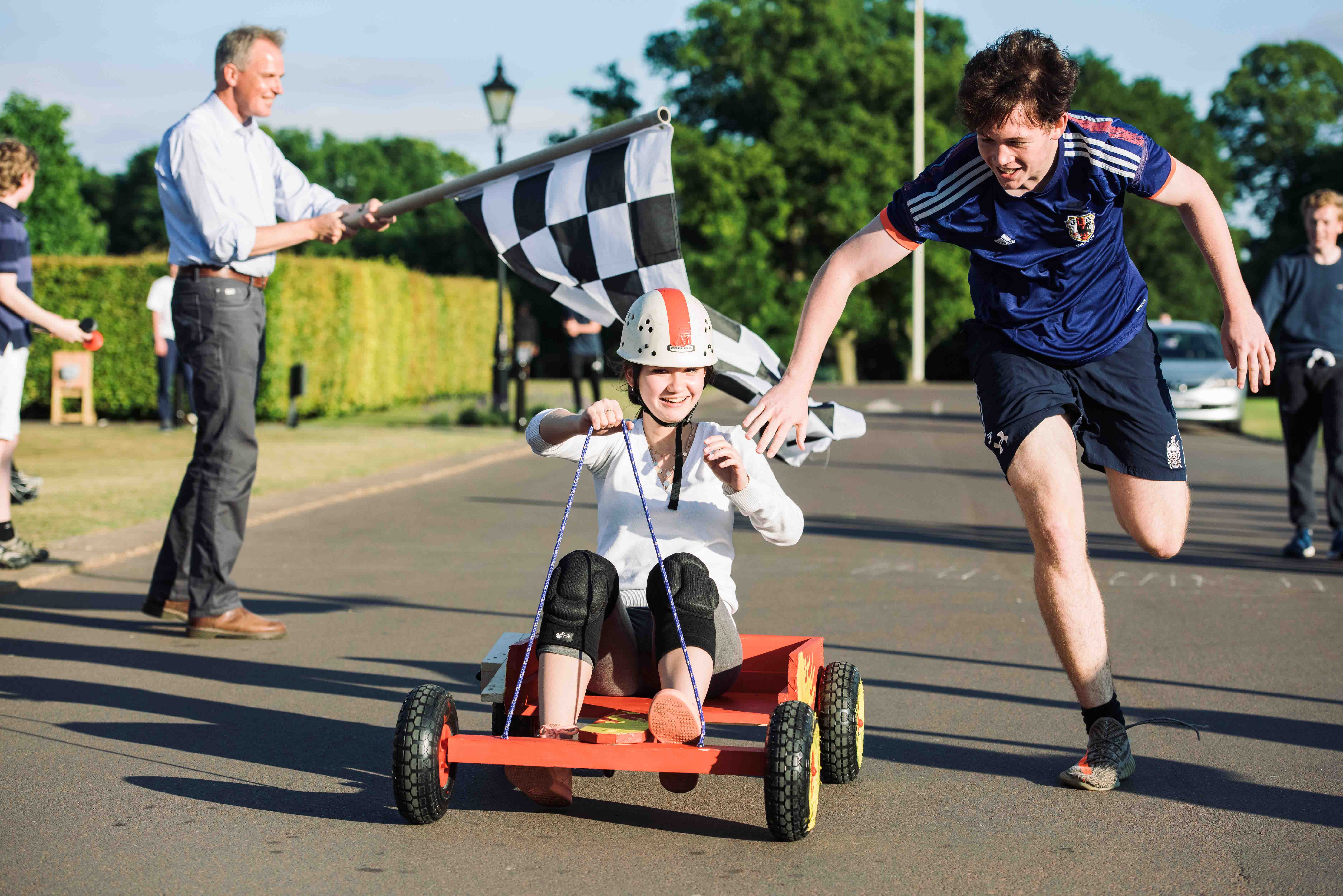 Internatsunterbringung, Charterhouse, Dickinson, Britische Internate