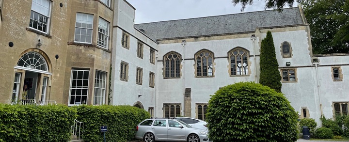 Ginas Besuch bei der Warminster School  | Dickinson Britische Schulberatung